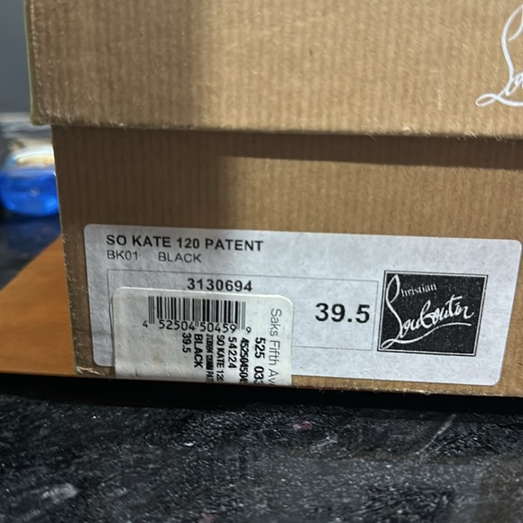 Christian Louboutins, SO KATE, size 39.5 black patent leather.original box/tips - Picture 6 of 7
